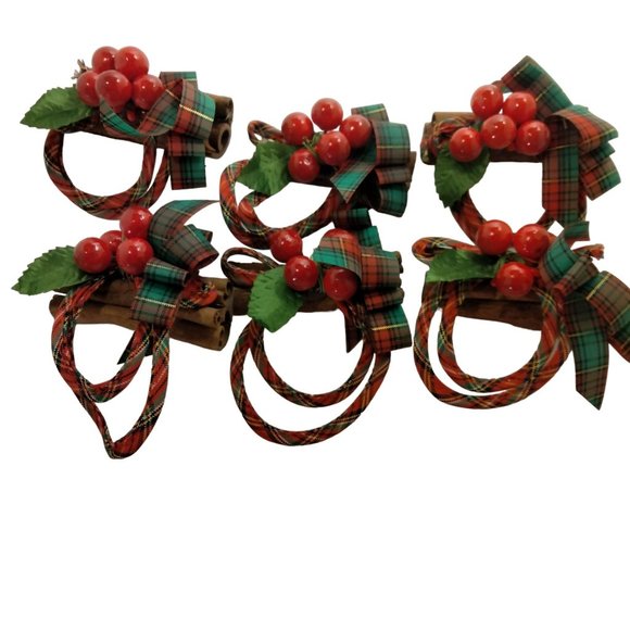 Reed Christmas Napkins Rings Red Plaid Ribbon Holly Berry Cinnamon Stick Lot 6 - Picture 3 of 7